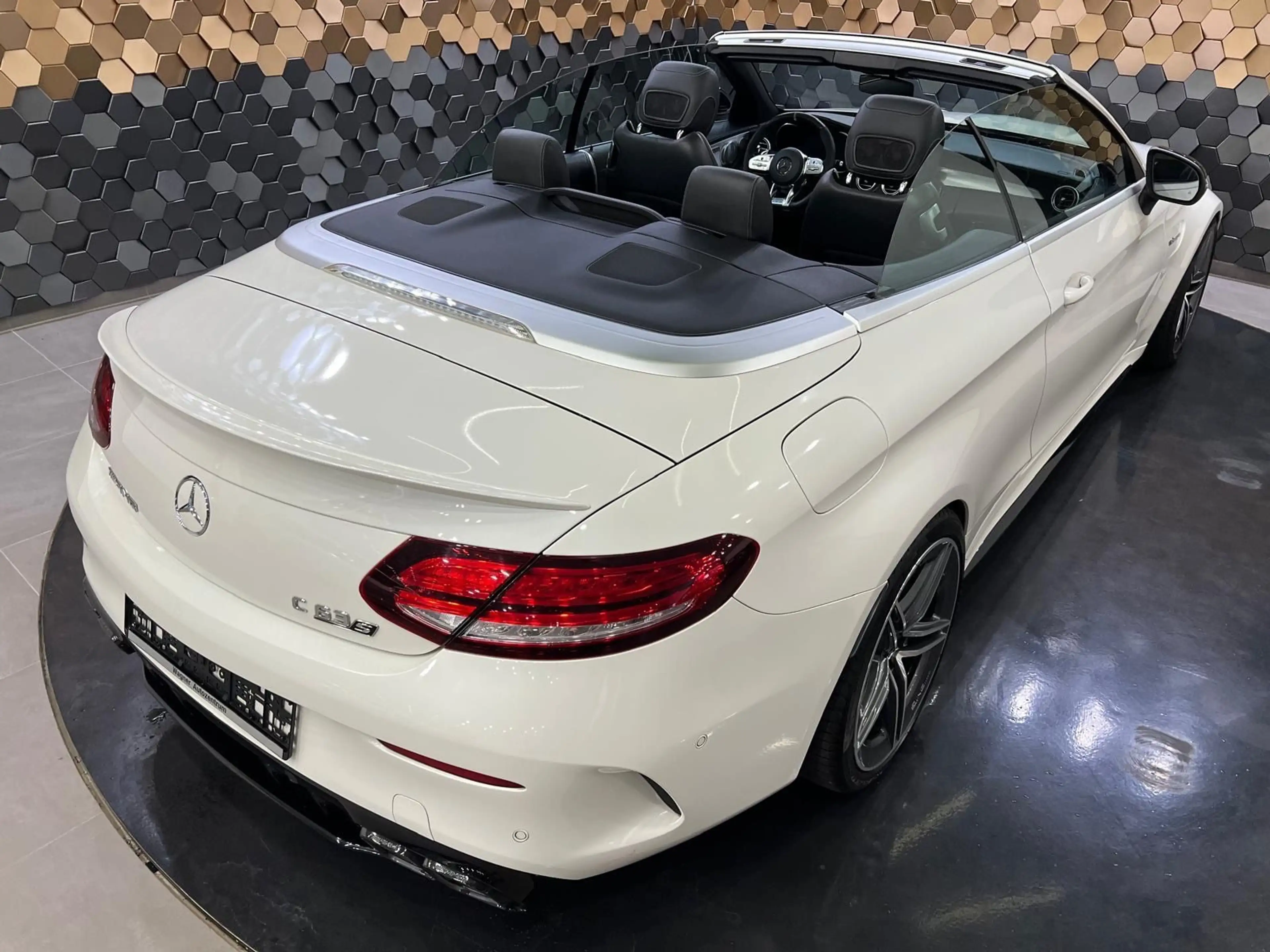 Mercedes-Benz C 63 AMG /Burmester/Wide/ACC/Memory/Carbon — photo 5