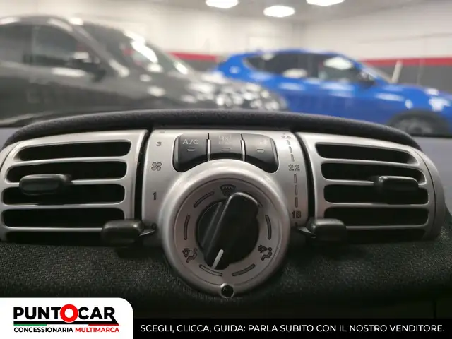 Smart Fortwo view 10