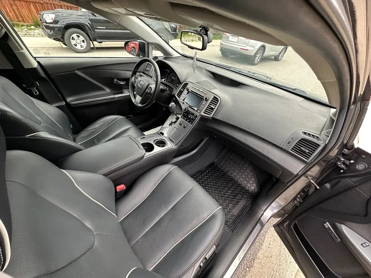 Toyota Venza fotografie Toyota Venza