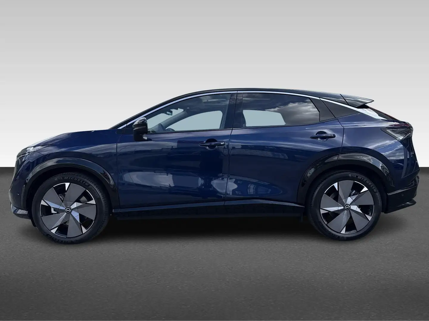 Nissan Ariya Advantage Edition Plus 66 kWh | 22KW| 20" velgen Kék - 2