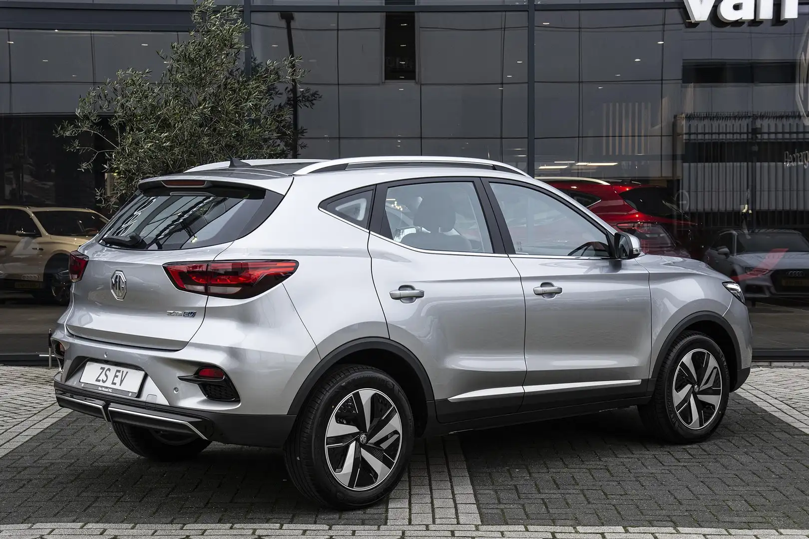 MG ZS MG EV EV Standard Range Comfort 50 kWh | van €7.00 Argento - 2