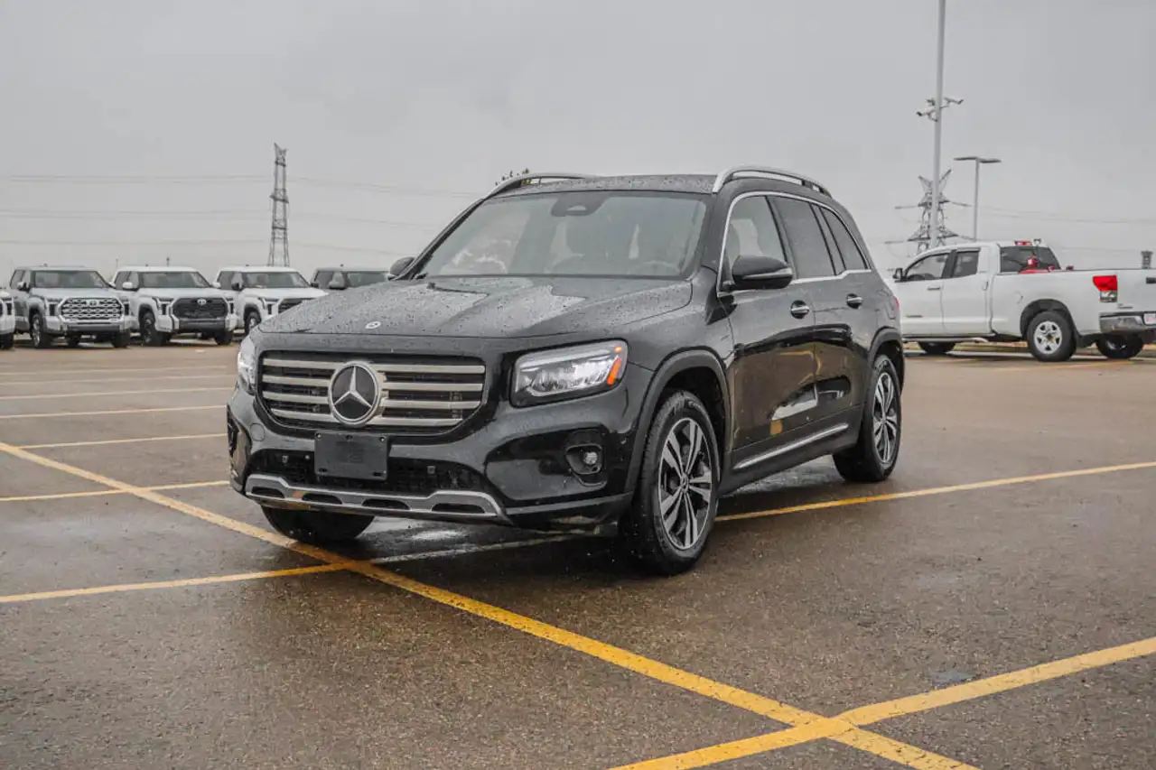 Mercedes-Benz GLB снимка Mercedes-Benz GLB