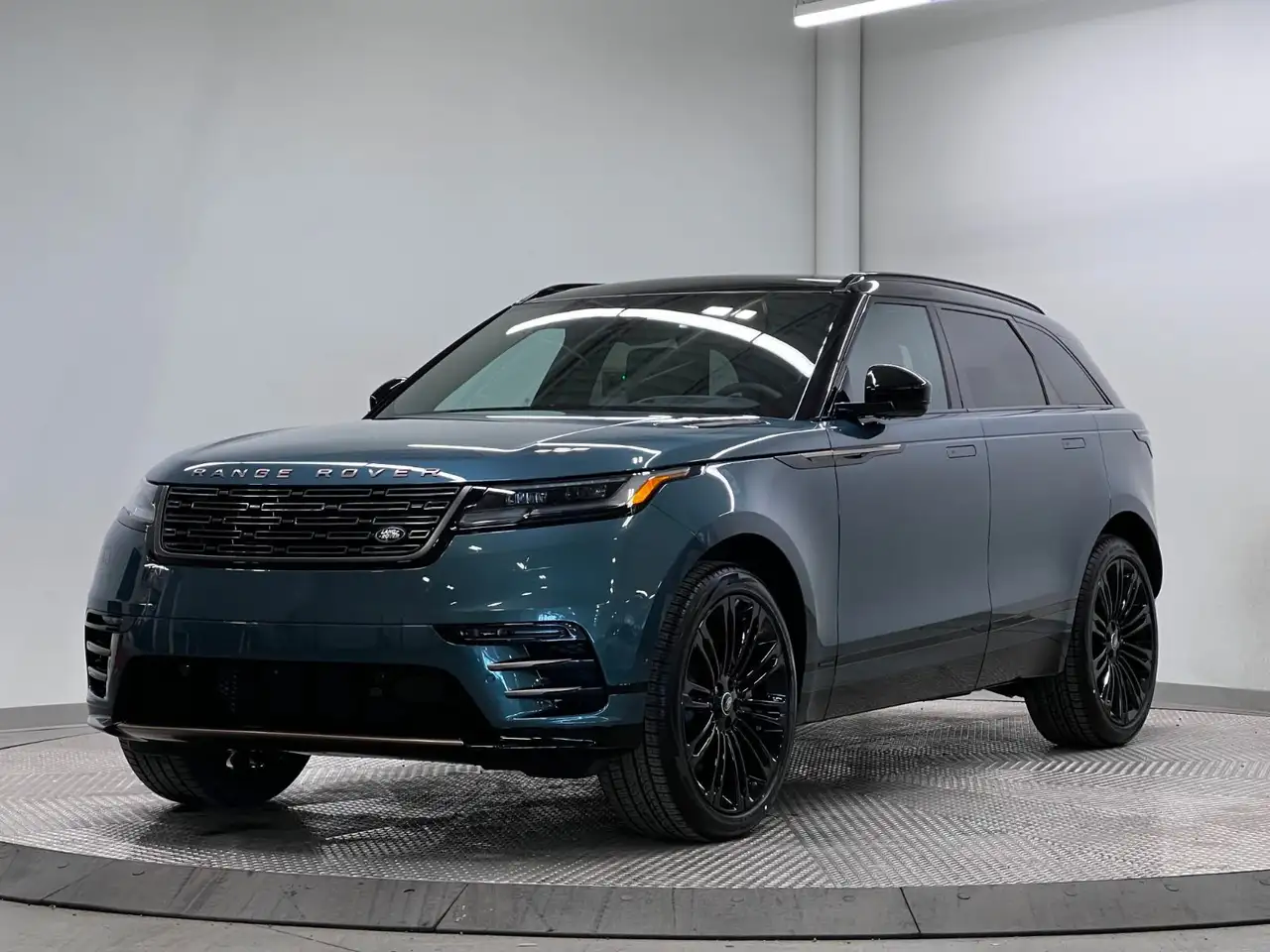 2026 Land Rover Range Rover Velar