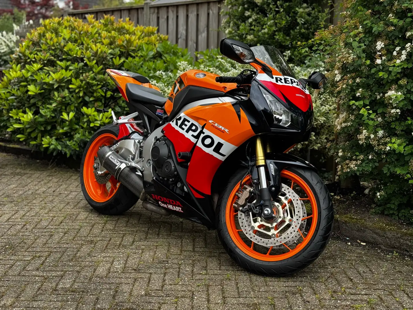 Honda CBR 1000 Honda CBR 1000 RR Fireblade Repsol Oranje - 2