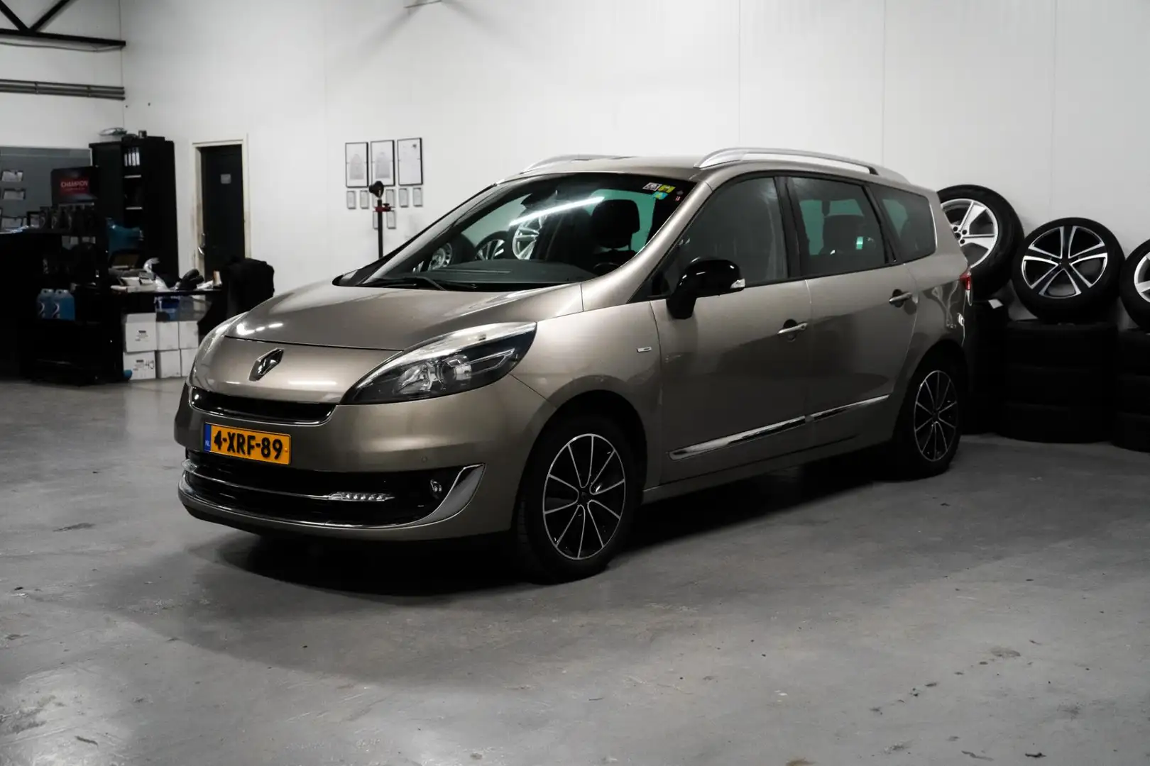 Renault Grand Scenic 1.2 TCe Bose 7p. *MOTOR LOOPT NIET GOED* Marrón - 2