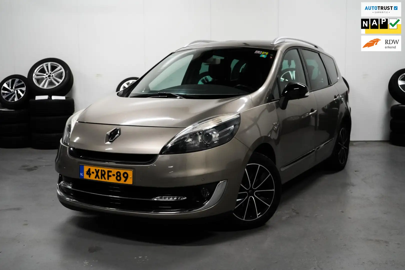 Renault Grand Scenic 1.2 TCe Bose 7p. *MOTOR LOOPT NIET GOED* Marrón - 1