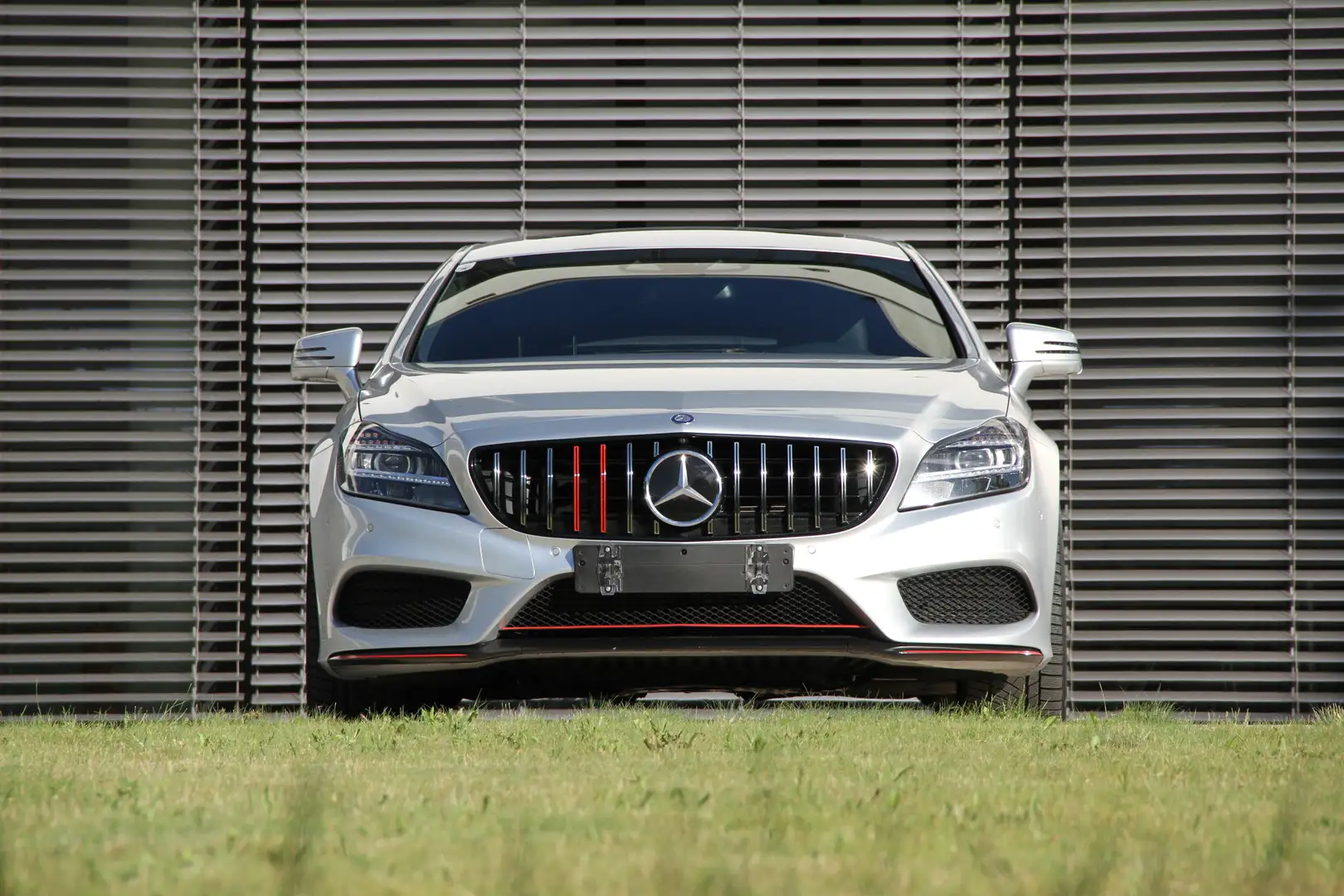 Mercedes-Benz CLS 350 4MATIC * AMG Plus * ""EXPORTPREIS 24996.-"" Silber - 1