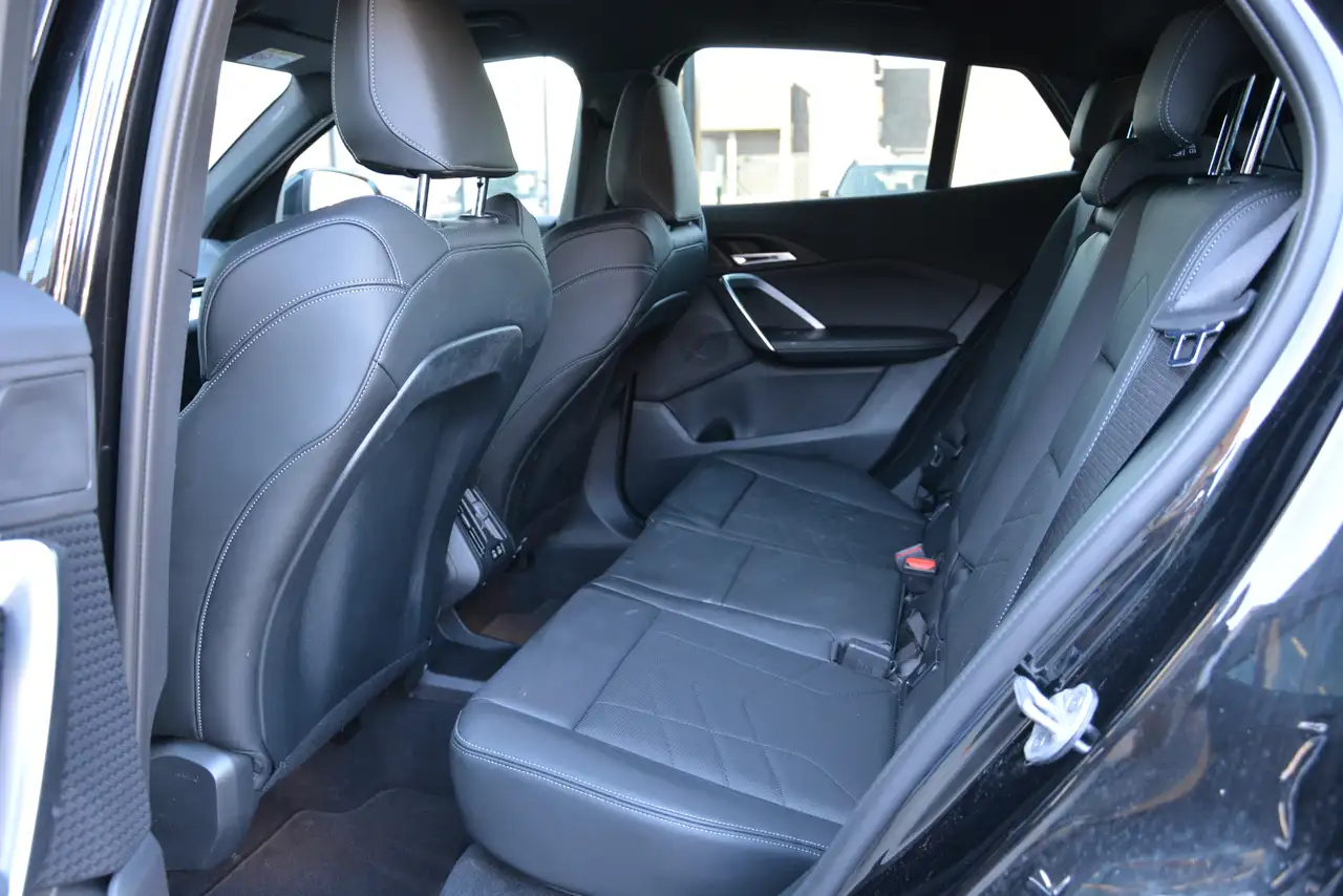 BMW X2 sDrive20i M-Sport/ACC/HUD/360°CAM/Keyless 26