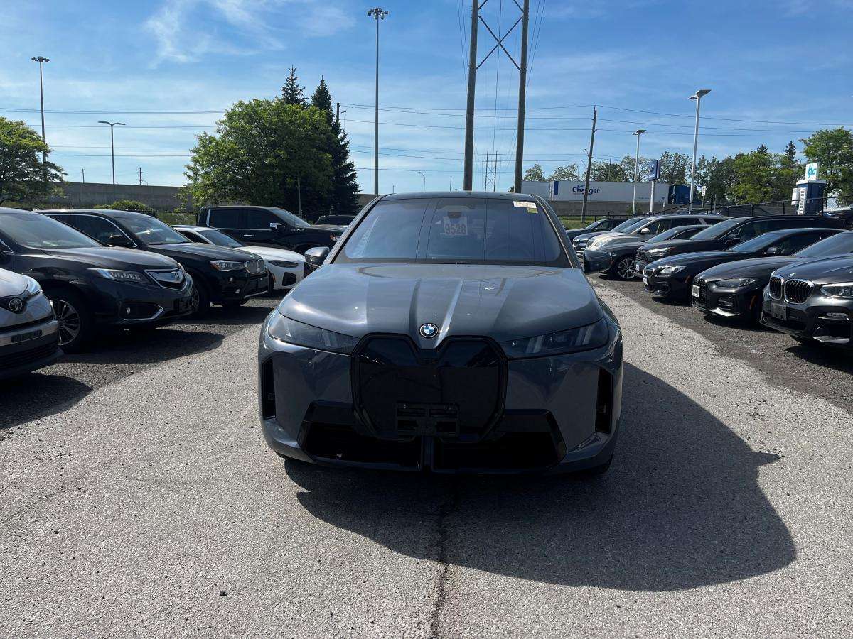2026 BMW iX ACTIVE CRUISE / M SPORT / M SPORT PRO