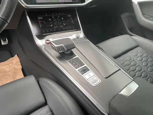 Audi RS6 view 15