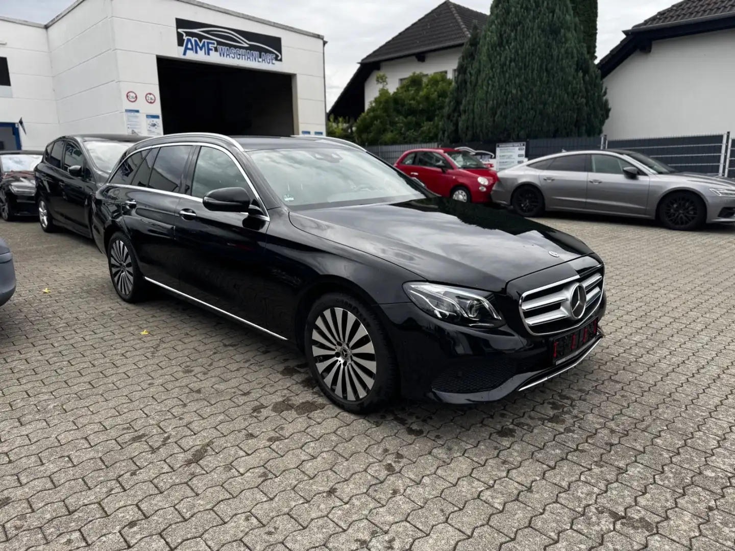 Mercedes-Benz E 350 E -Klasse T-Modell E 350 d 4Matic Schwarz - 2