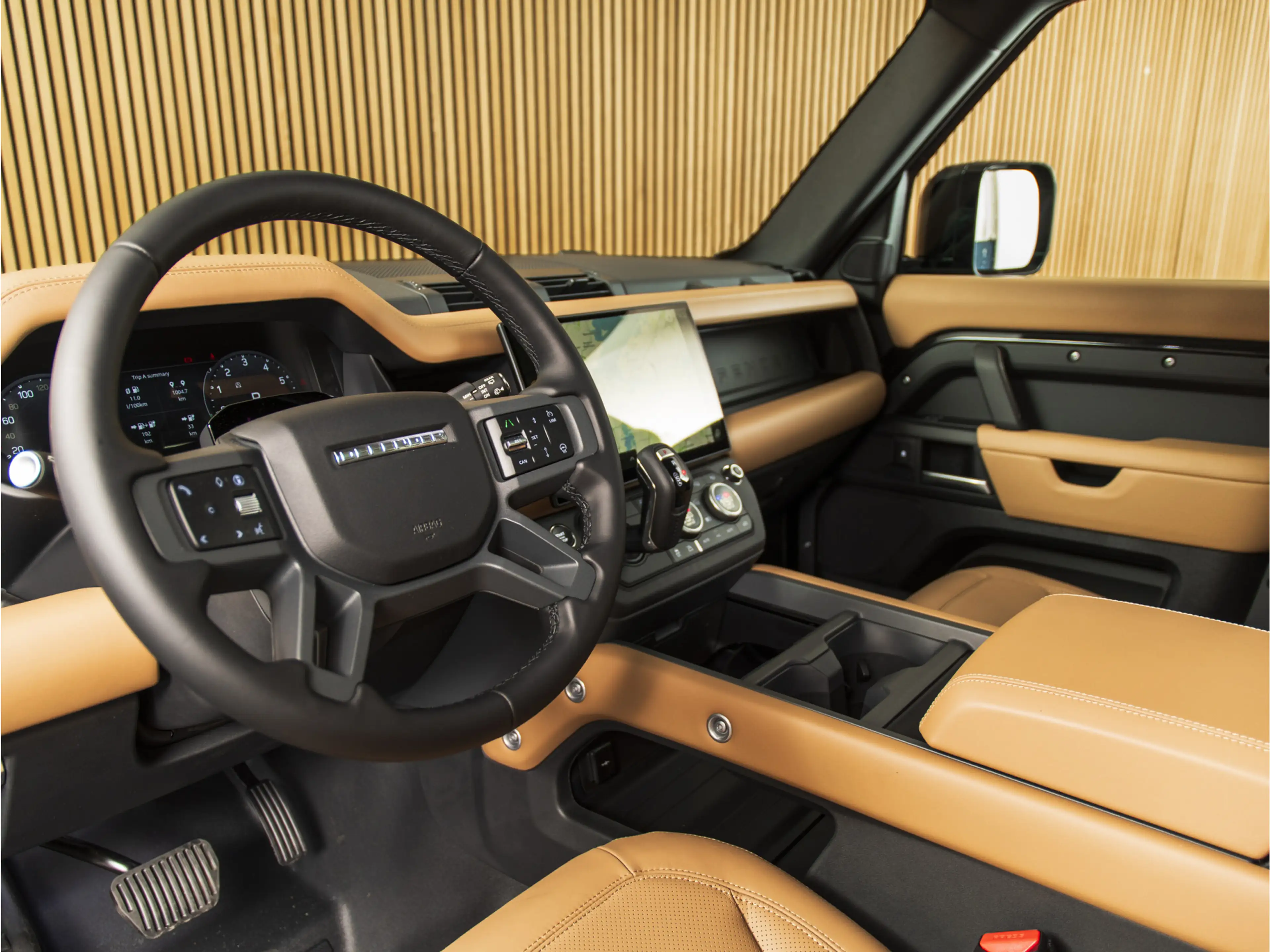 Land Rover Defender 110 2.0 P300e 110 X-Dynamic HSE MY26 | PANO | HUD — photo 13
