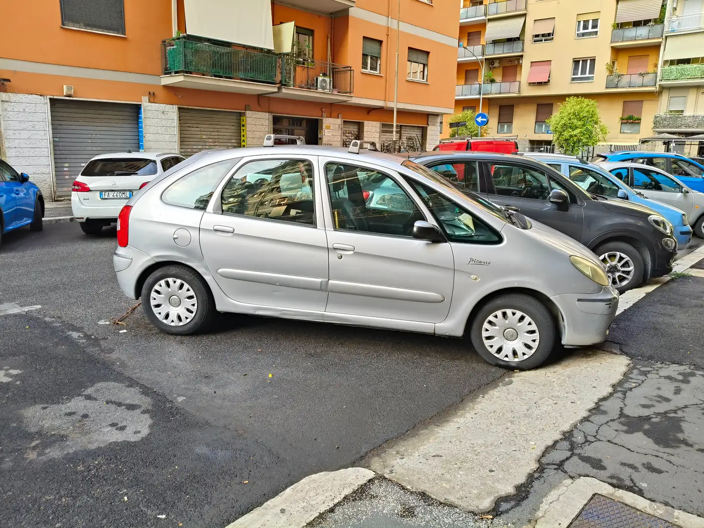 Citroen Xsara Xsara PicassoPicasso 1.6 hdi 16v Classique 90cv Grijs - 1