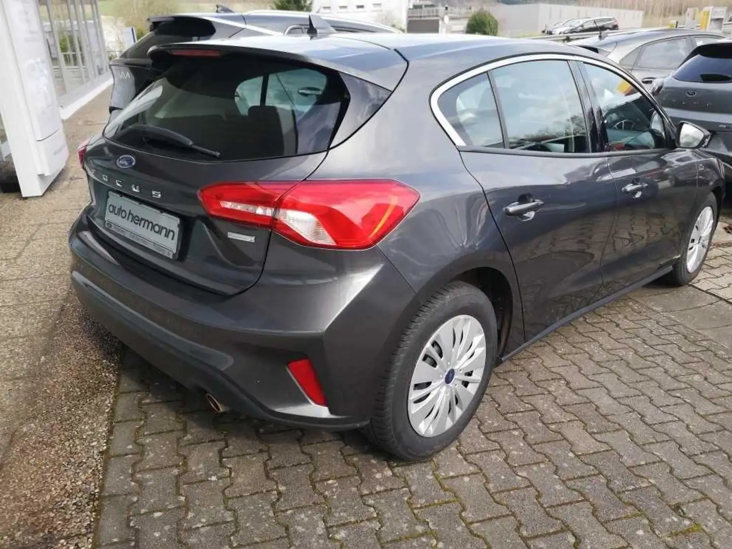 Ford Focus 1.0 EB  TREND Winterpaket Gris - 2