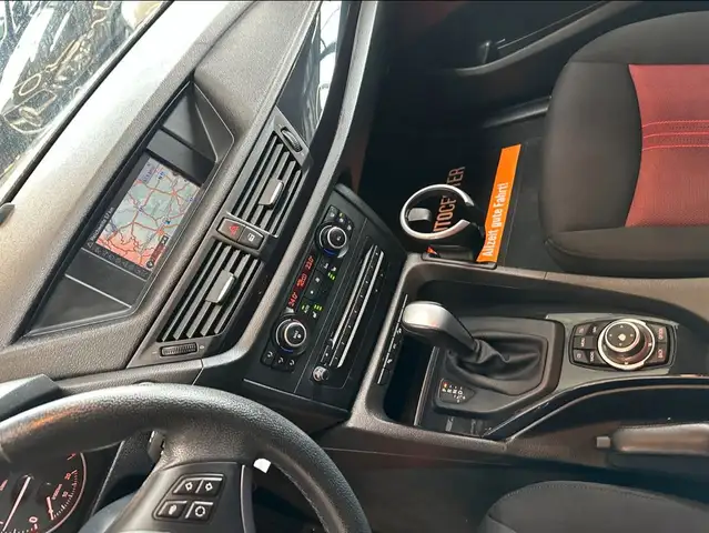 BMW X1 view 12