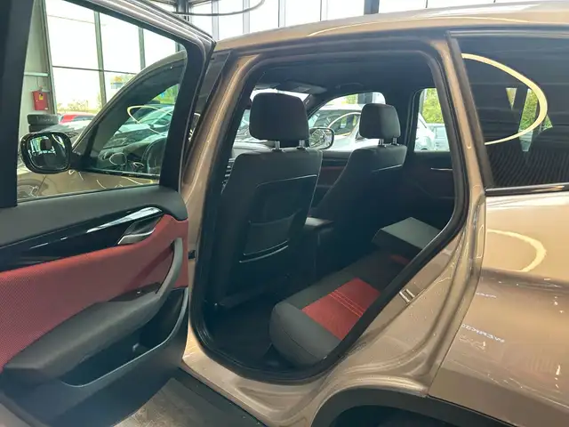 BMW X1 view 28