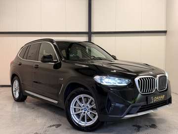 xDrive30e | Stoelverwarming | Achteruitrijcamera |