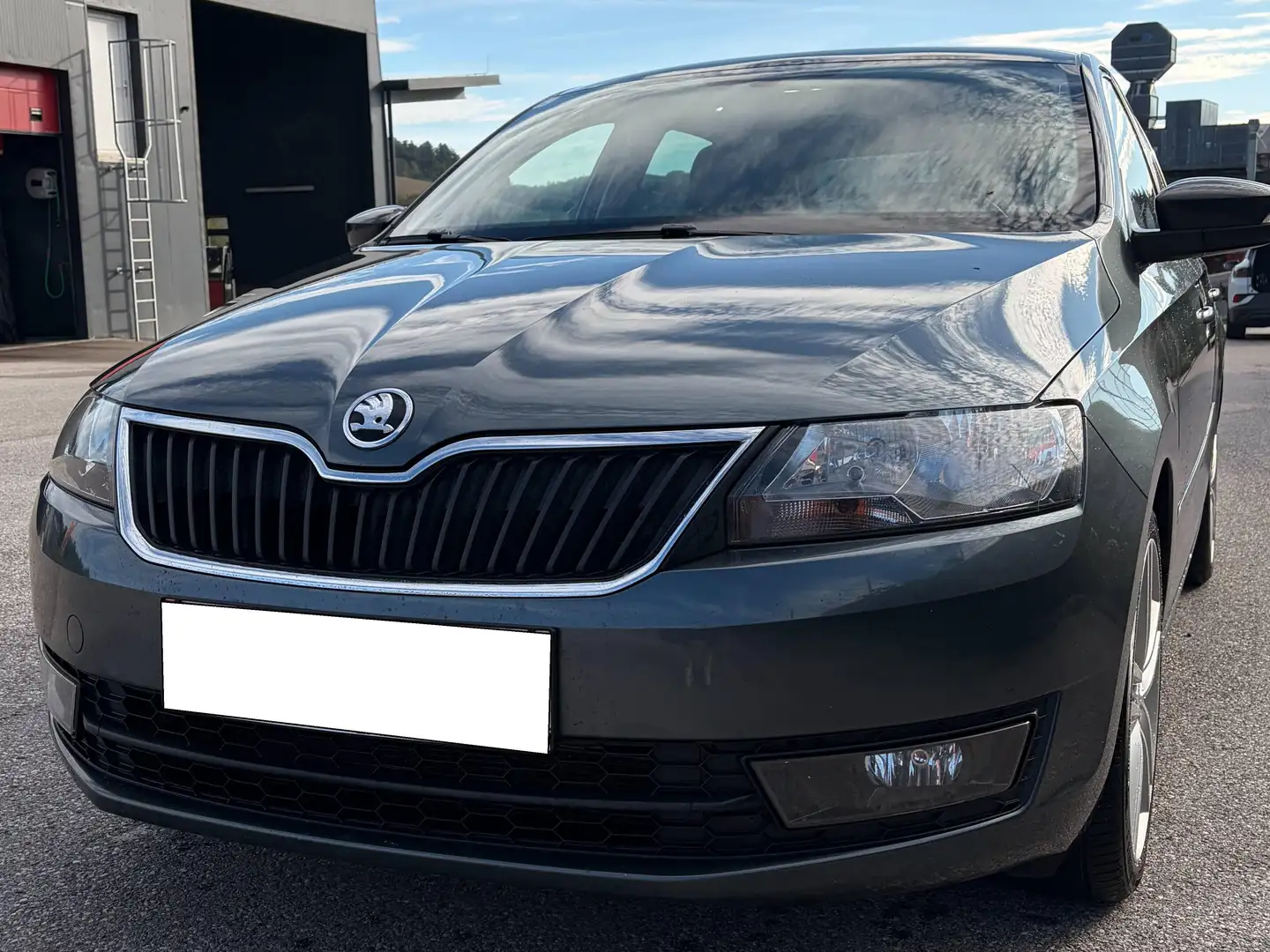 Skoda Rapid/Spaceback Rapid 1,4 TDI Grau - 1
