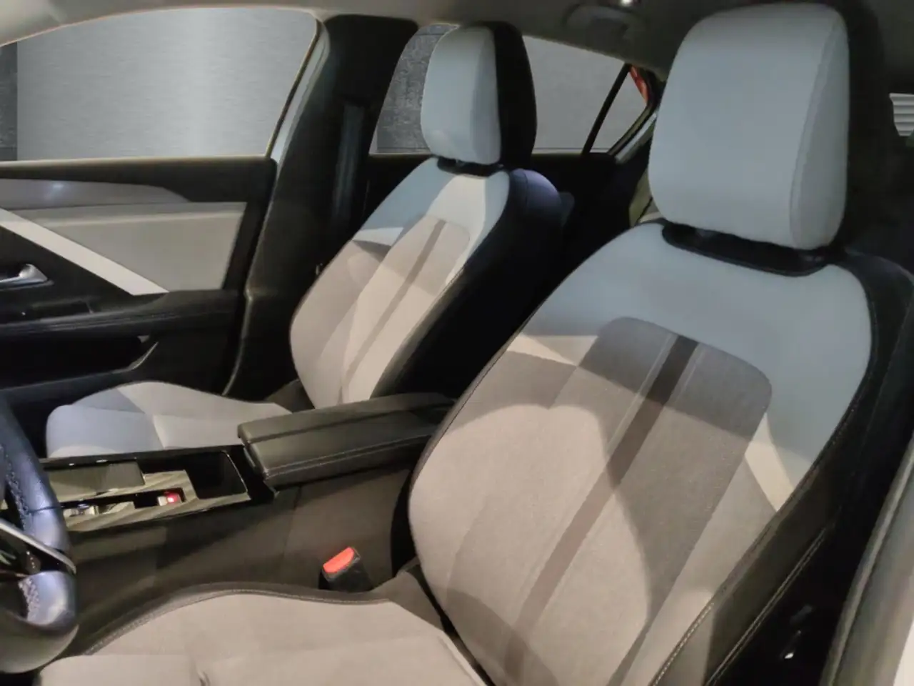 Opel Astra L Business Elegance PHEV AHK-abnehmbar Navi LED Ap 8
