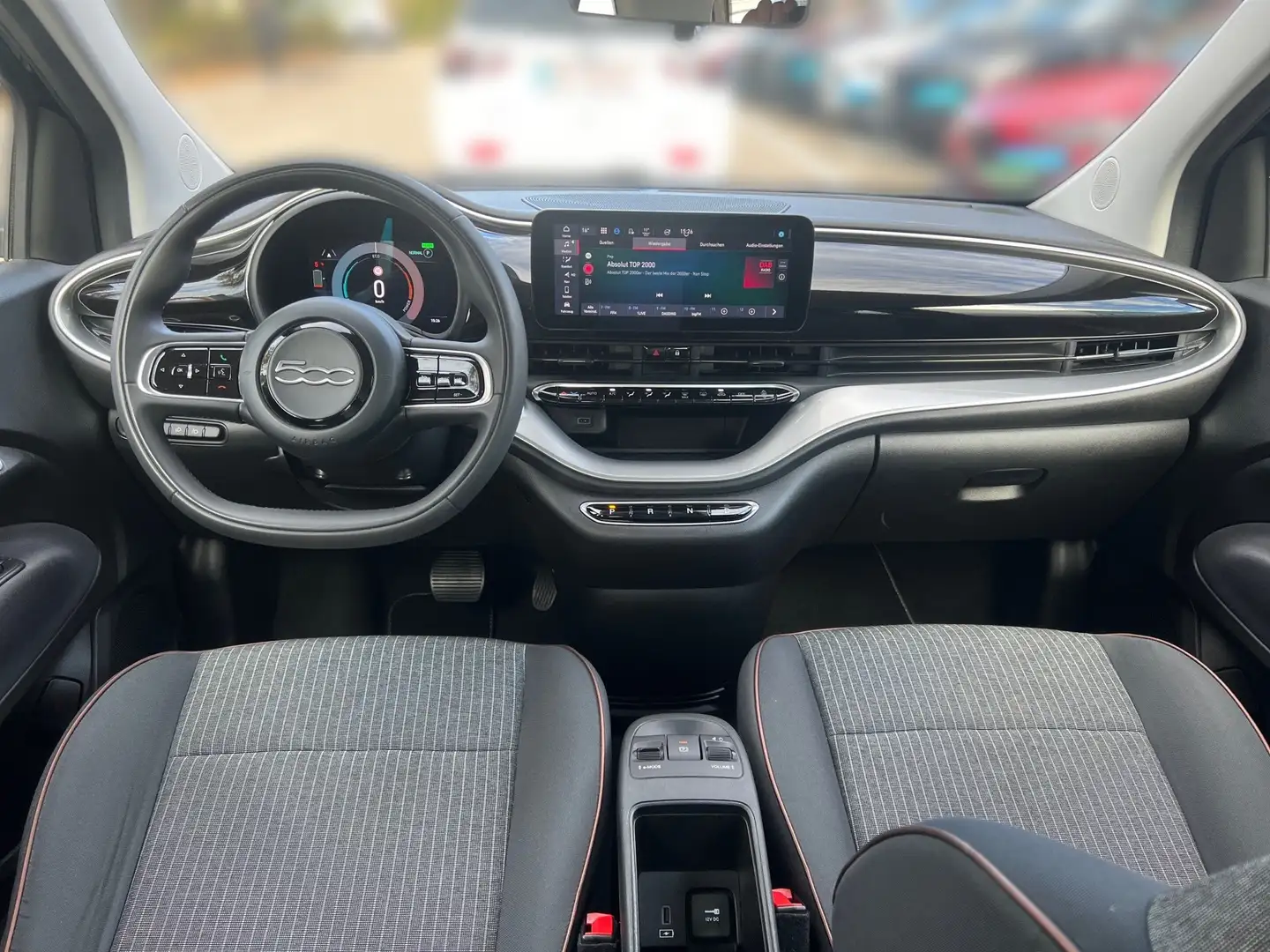 Fiat 500 Icon | 42 kWh | Rückfahrkamera | CarPlay Zwart - 2