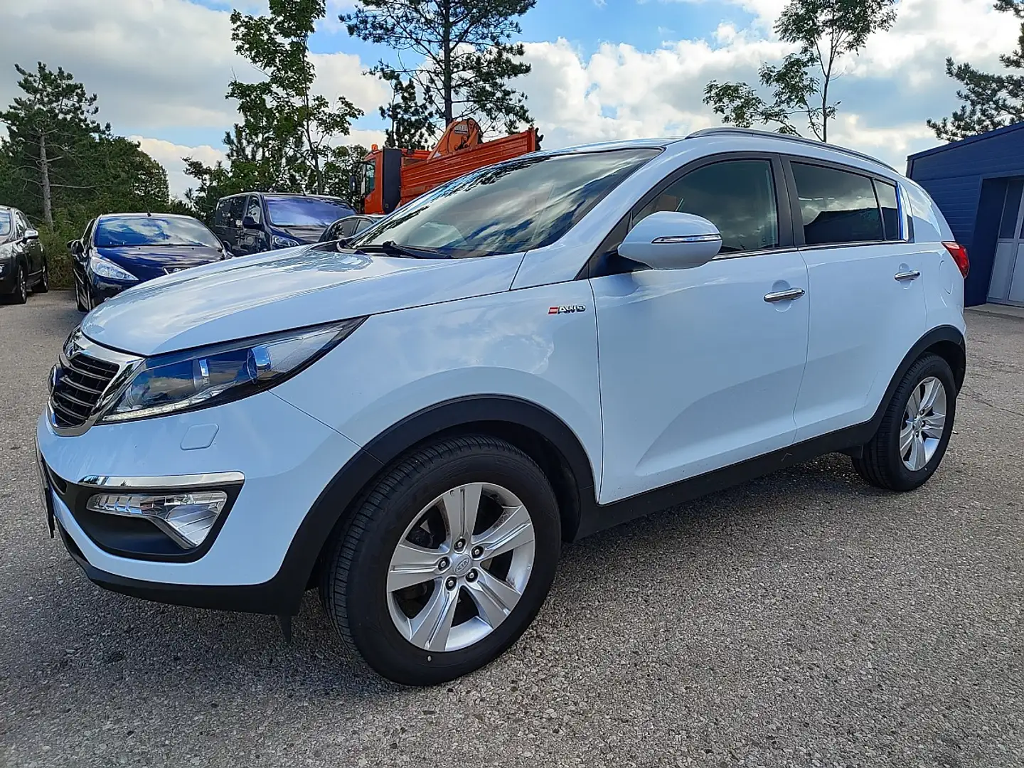 Kia Sportage Active 2,0 CRDi 4WD DPF Aut. Weiß - 2