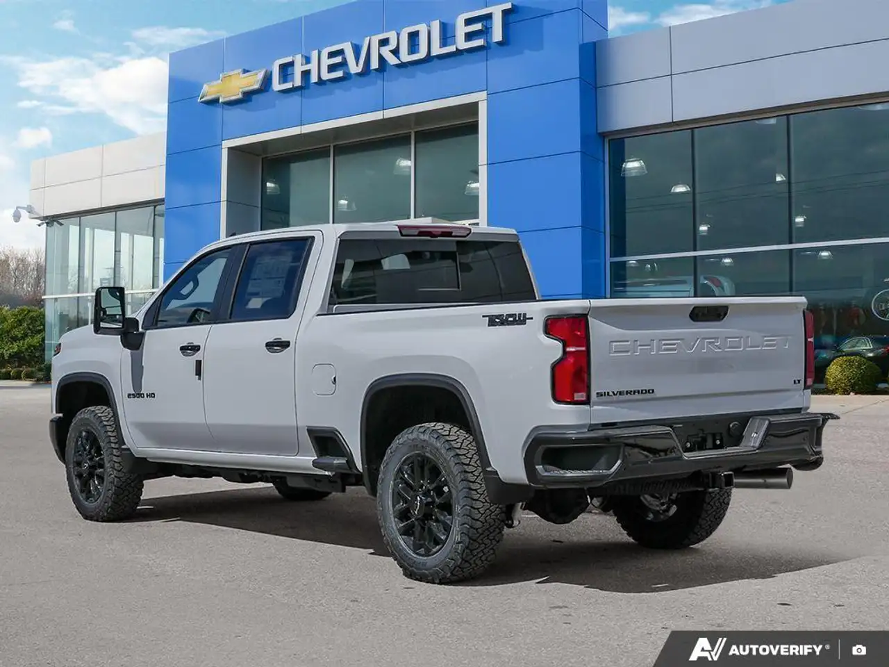 Chevrolet Silverado 2500 снимка Chevrolet Silverado 2500