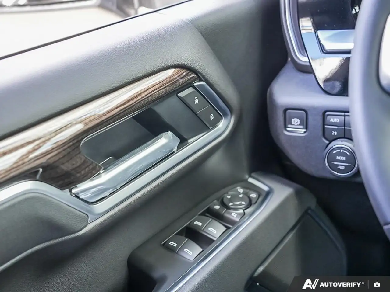 Chevrolet Silverado 2500 снимка Chevrolet Silverado 2500