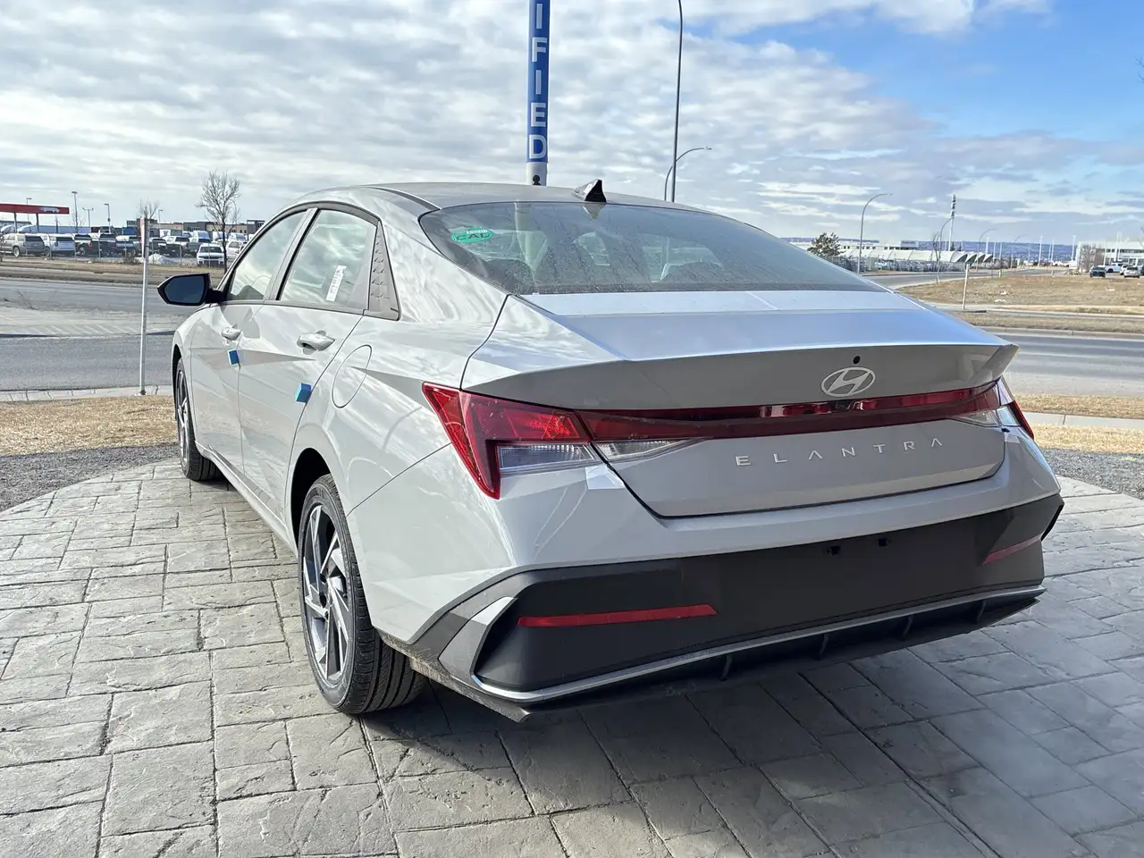 Hyundai ELANTRA снимка Hyundai ELANTRA