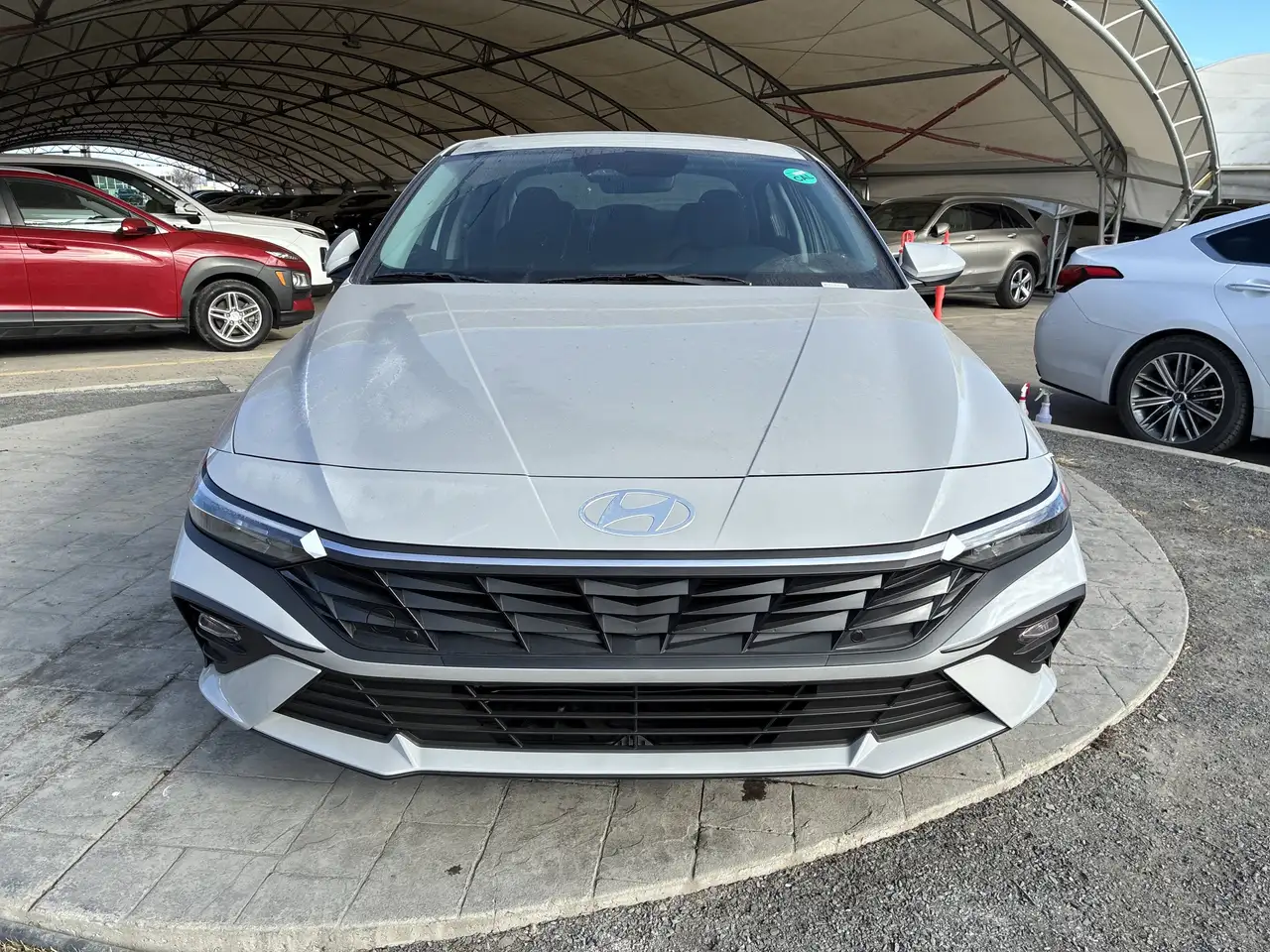 Hyundai ELANTRA снимка Hyundai ELANTRA