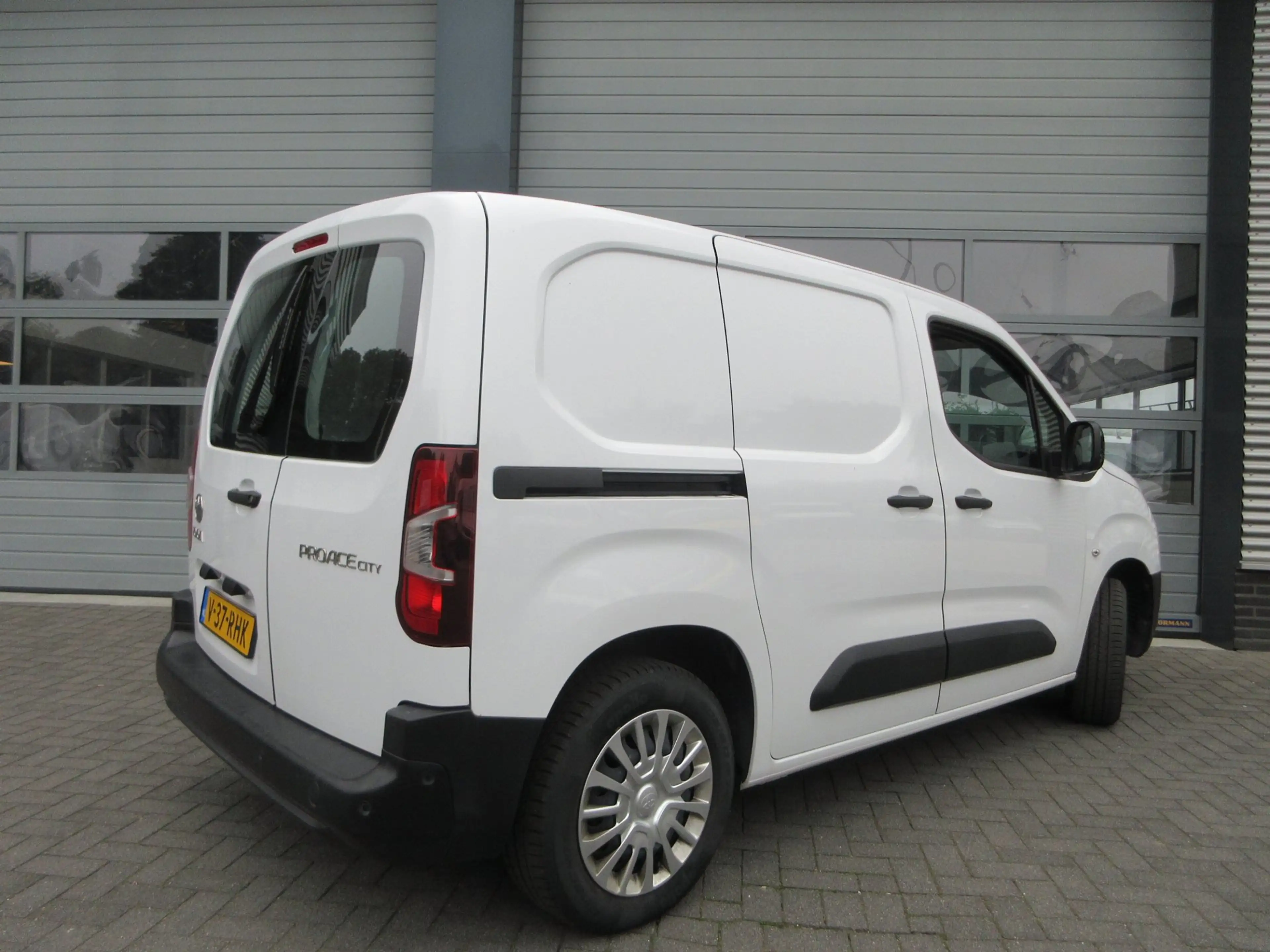 Toyota Proace City 1.5 D-4D Live, 102pk, Euro 6, Airco, PDC, 3-Zits. — photo 4