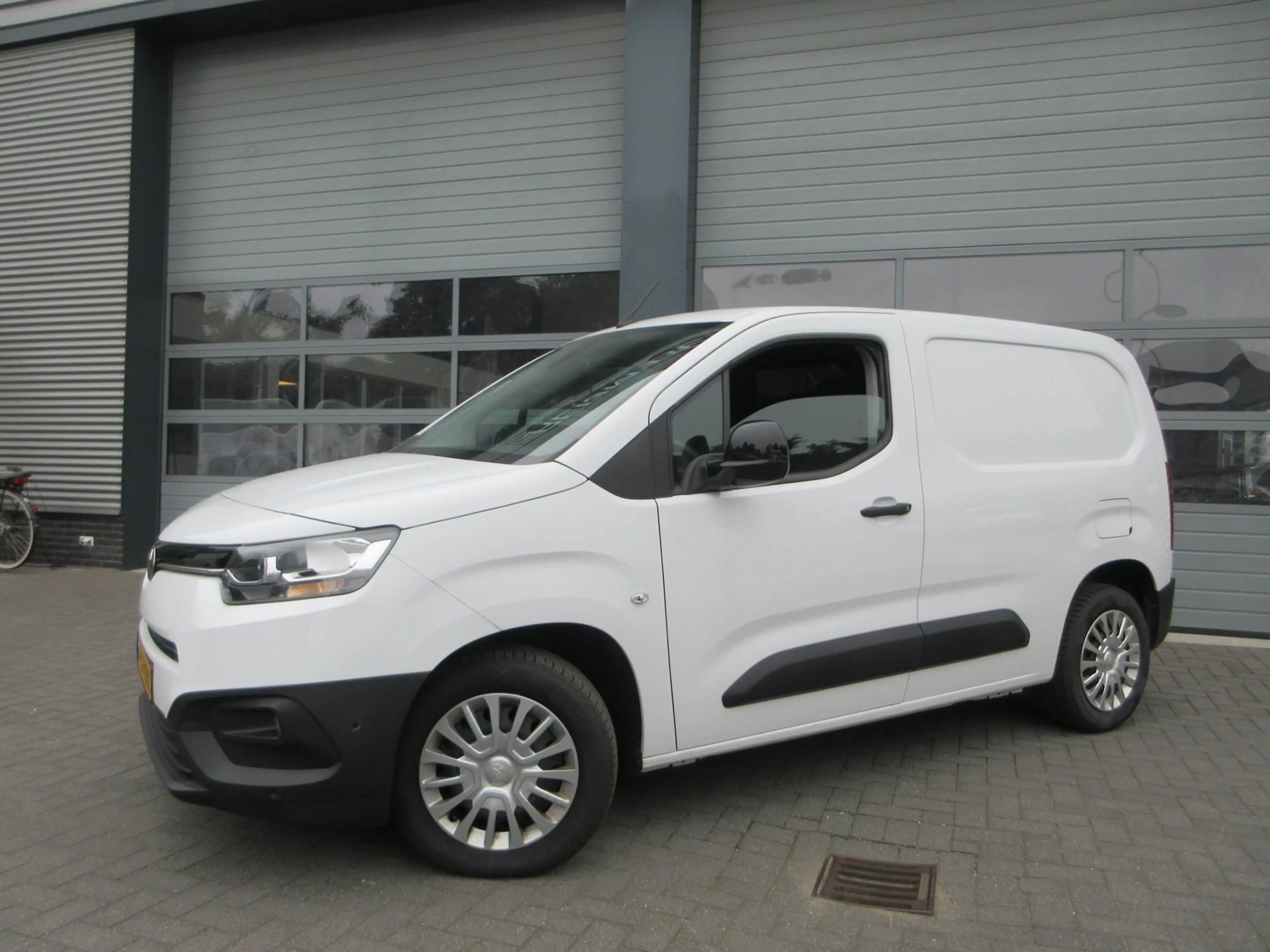 Toyota Proace City 1.5 D-4D Live, 102pk, Euro 6, Airco, PDC, 3-Zits. — photo 2