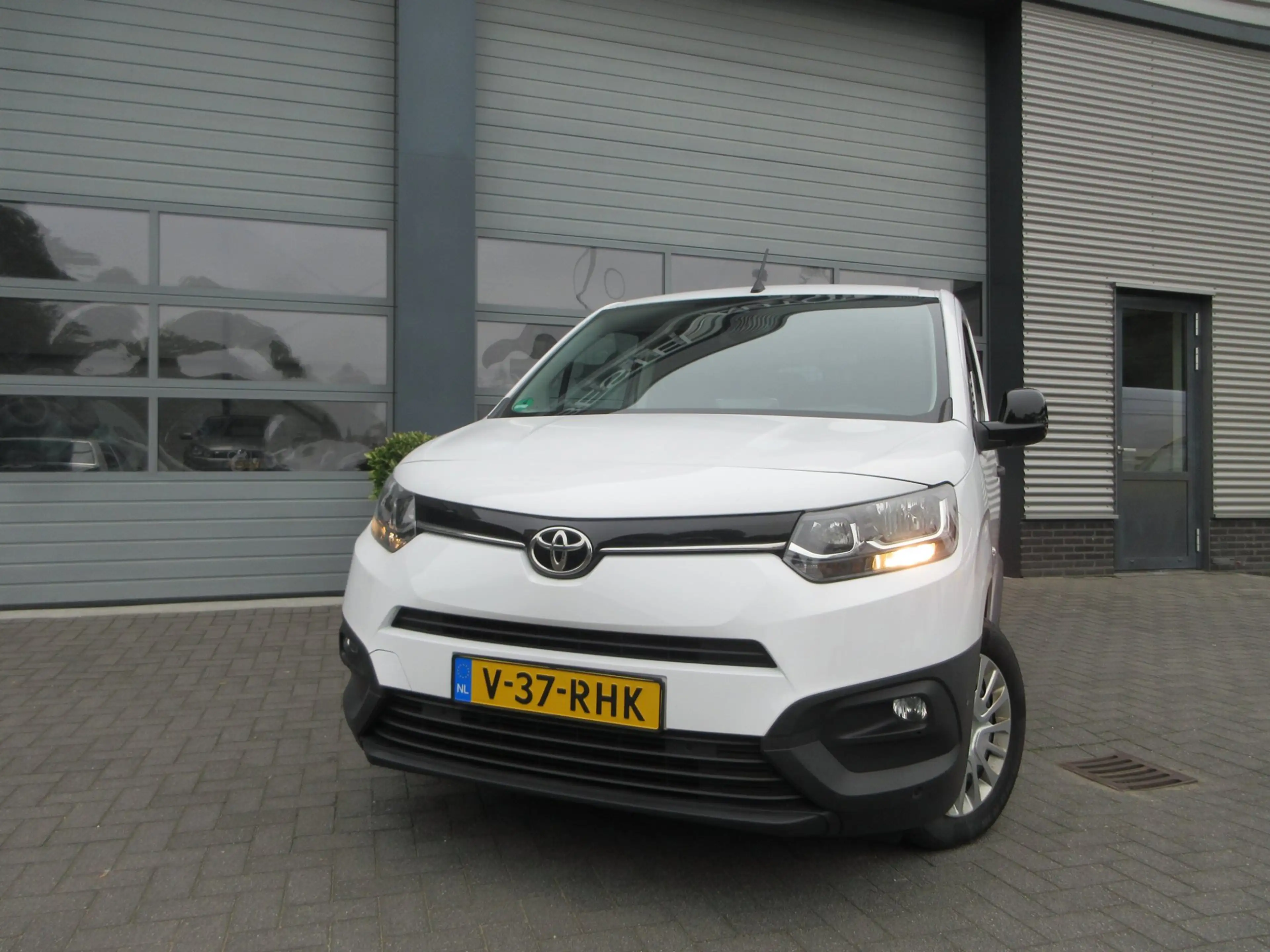 Toyota Proace City 1.5 D-4D Live, 102pk, Euro 6, Airco, PDC, 3-Zits. — photo 3