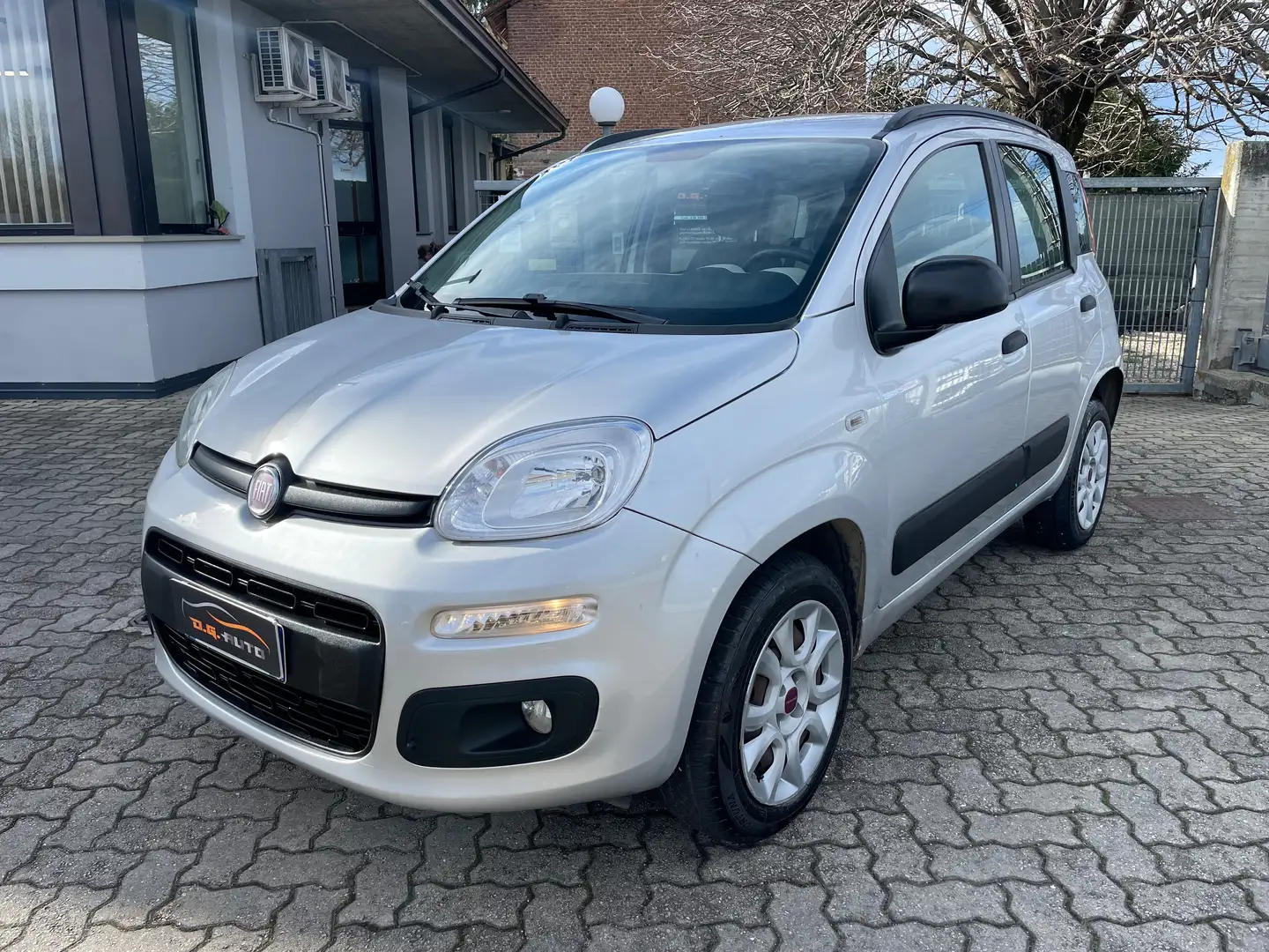Fiat Panda Panda 0.9 t.air t. natural power Easy 80cv Silber - 1