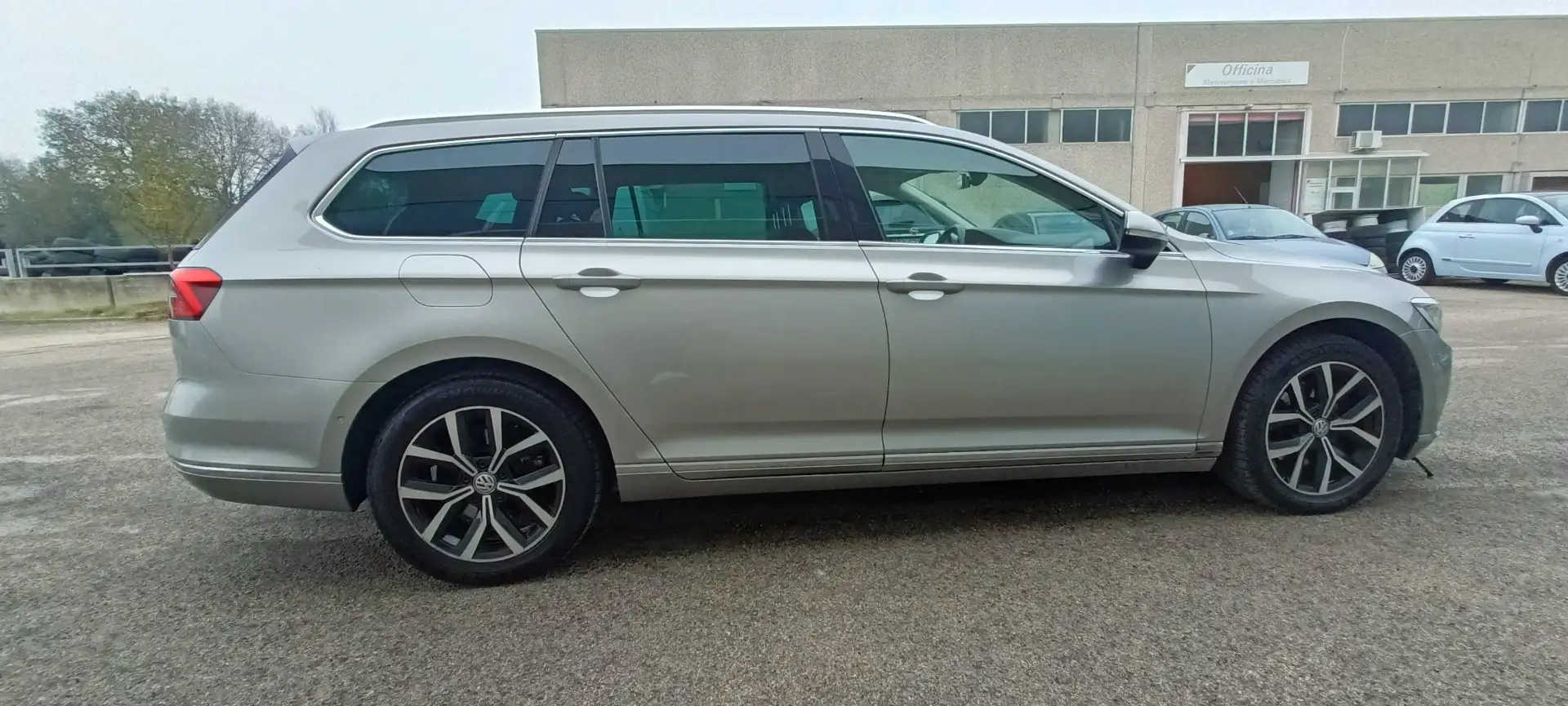 Volkswagen Passat Variant 2.0 tdi Highline 150cv - 2