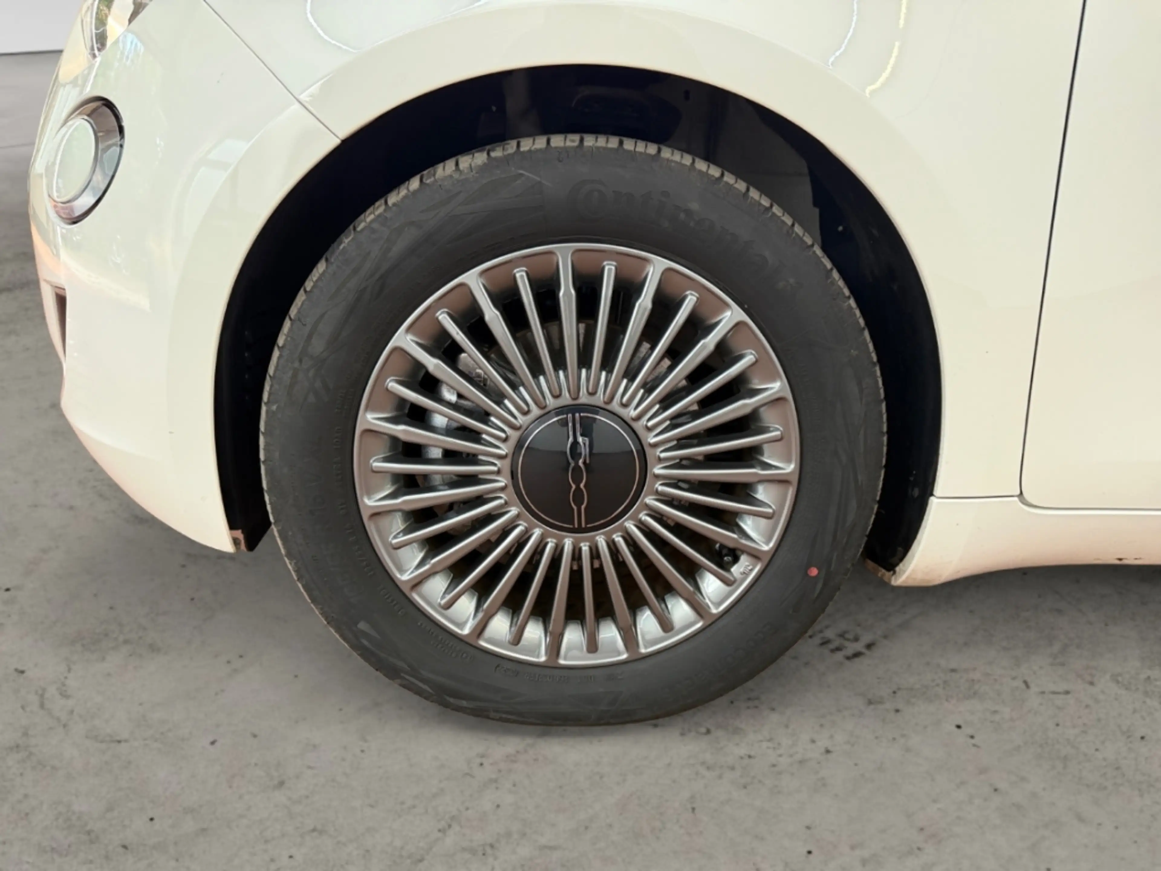 Fiat 500e Icon B-ZERT NAV DIG-DISPLAY KAMERA SITZ.HZG TEMPOM — photo 15