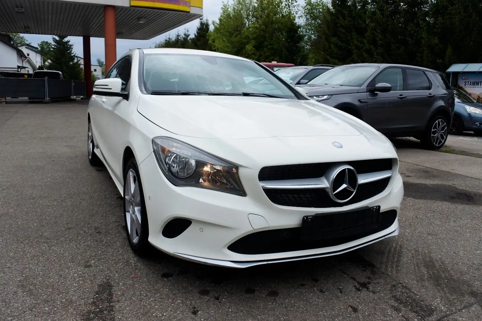 Mercedes-Benz CLA 200 Klasse CDI Shooting Brake/Automatik Weiß - 2