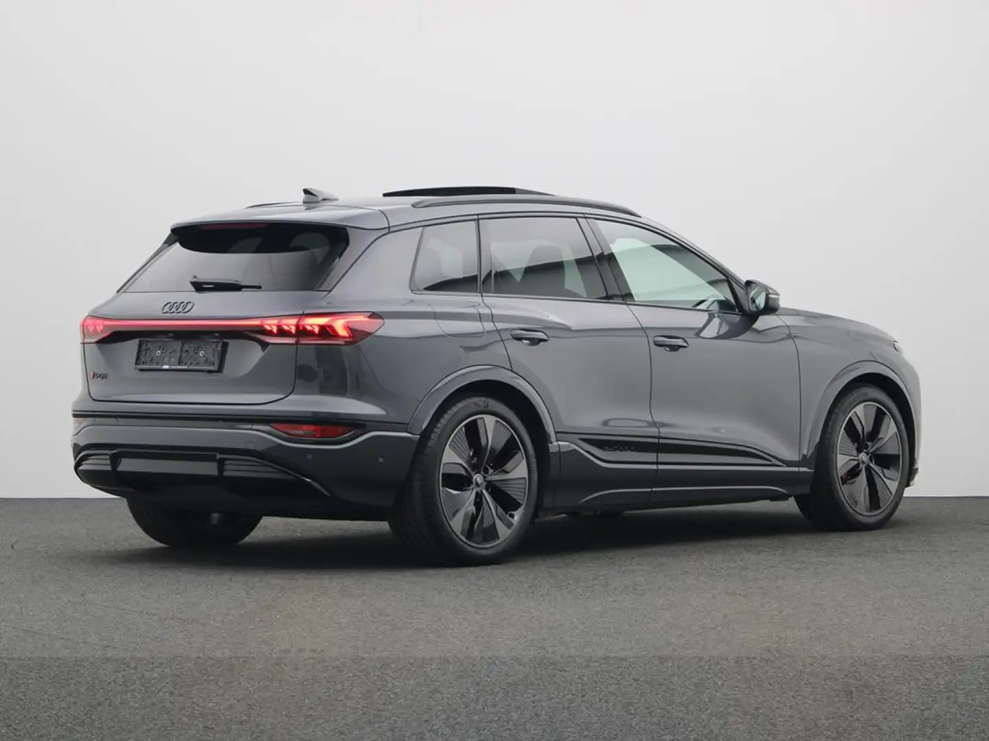Audi SQ6 e-tron e-Tron 100 kWh Quattro Grau - 2