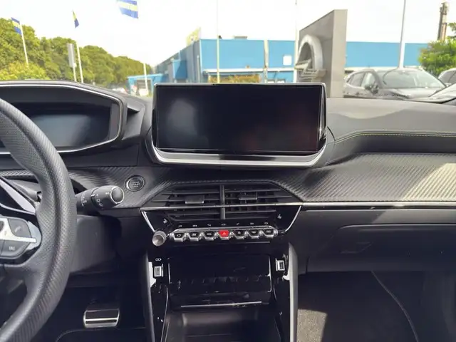 Peugeot 2008 view 12