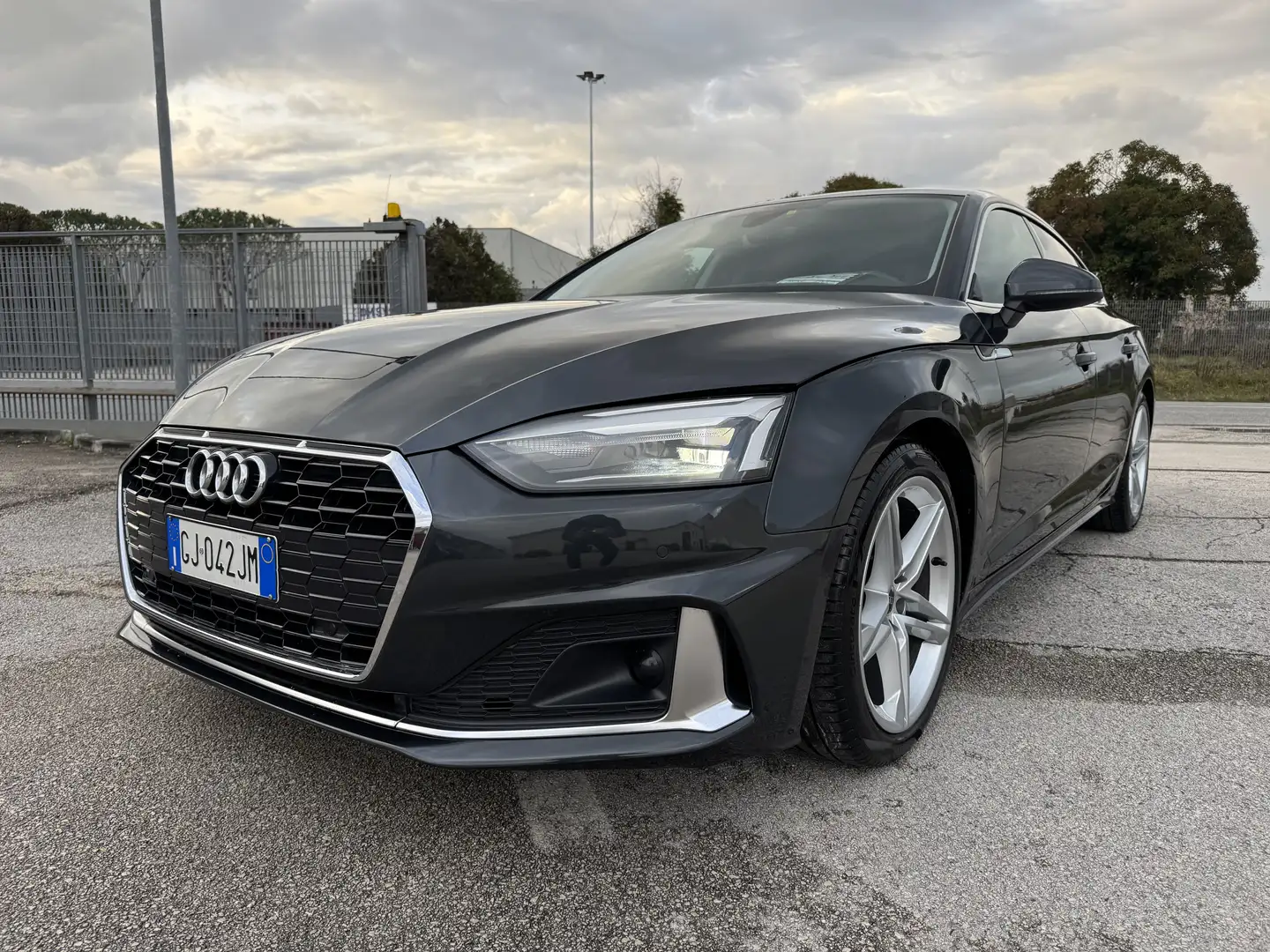 Audi A5 Sportback 35 2.0 tdi mhev Business Advanced 163cv Grigio - 2