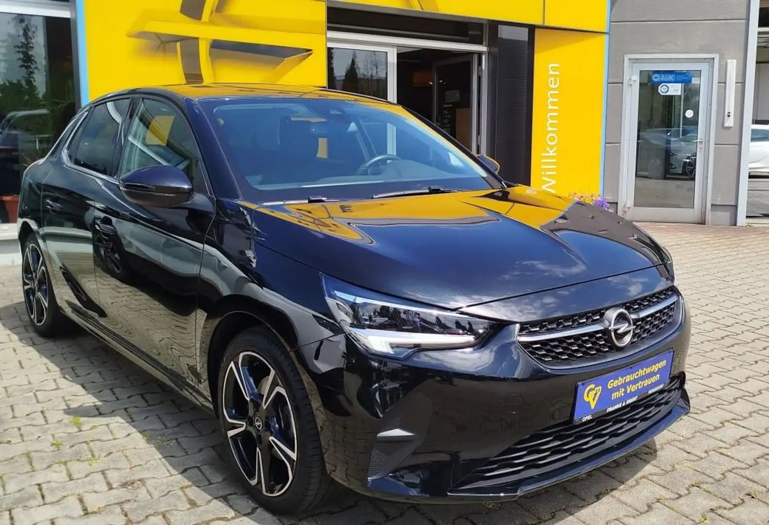 Opel Corsa Elegance 1.2 DI Turbo 74 kW 100 PS 8-Stufe - 1