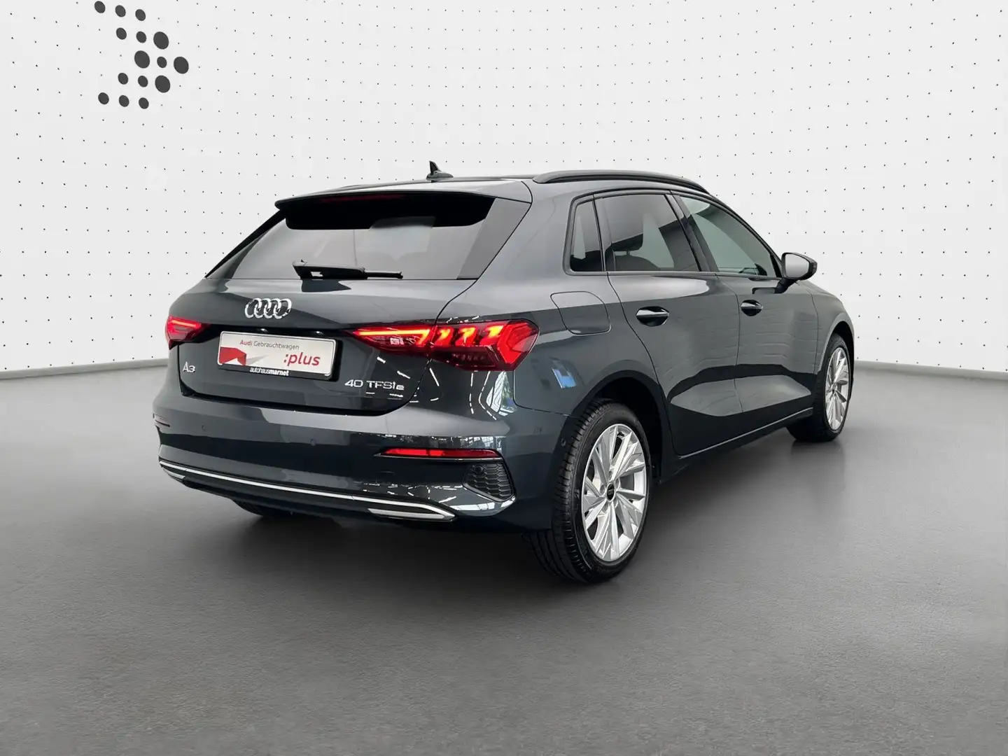 Audi A3 40 TFSI e Advanced*Navi*Matrix*Alu* Grau - 2