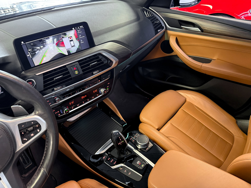 BMW X4 xDrive 20i M Sport — photo 10