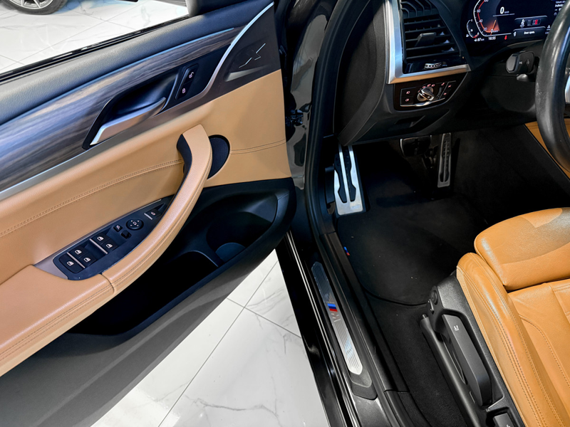 BMW X4 xDrive 20i M Sport — photo 14