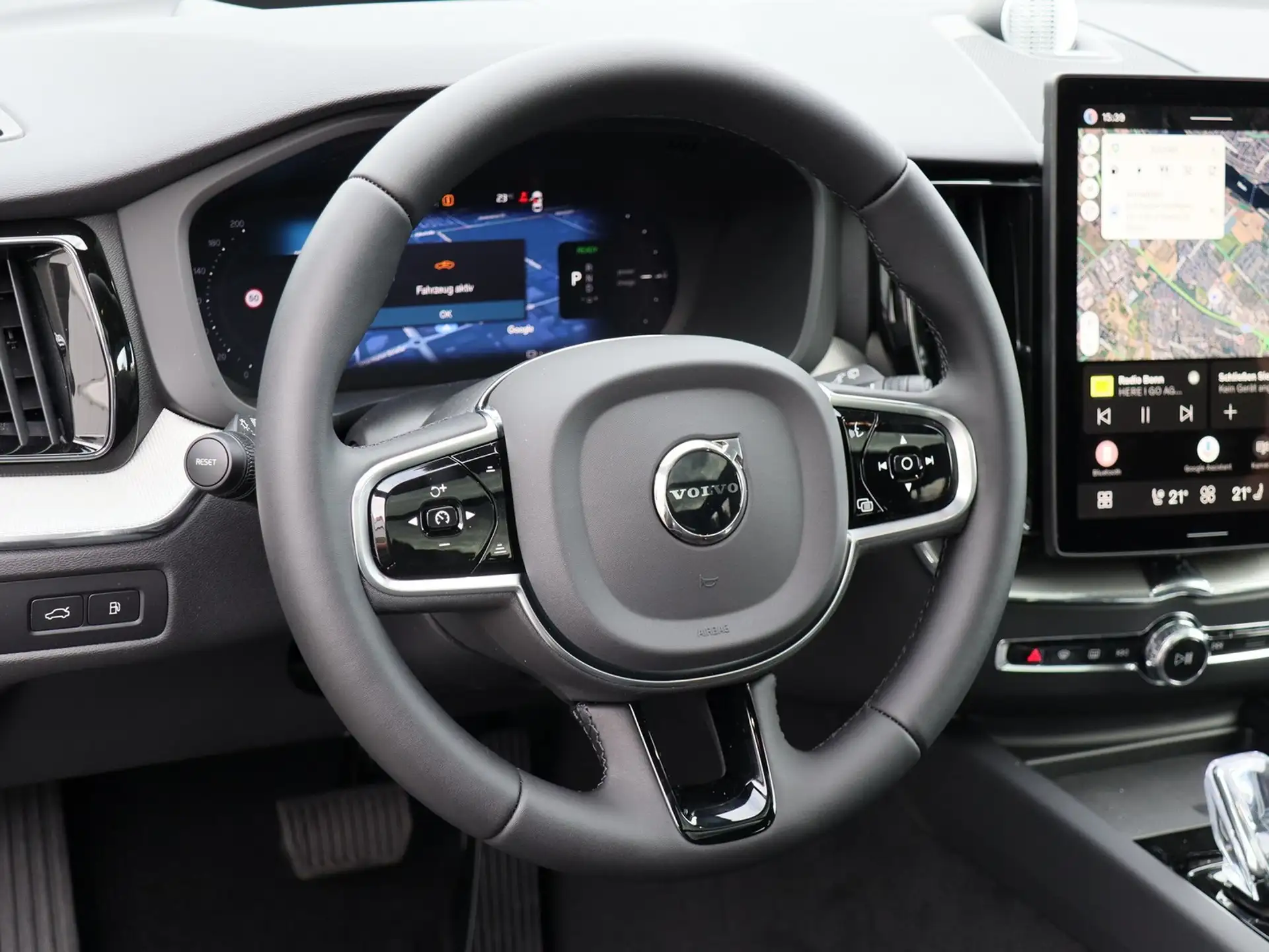 볼보 Volvo XC60 2026 검정 사진 8
