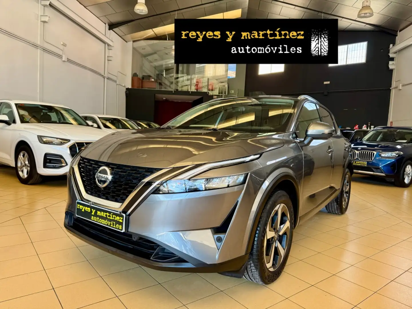 Nissan Qashqai 1.3 DIG-T mHEV 12V N-Connecta 4x2 103kW Gris - 1