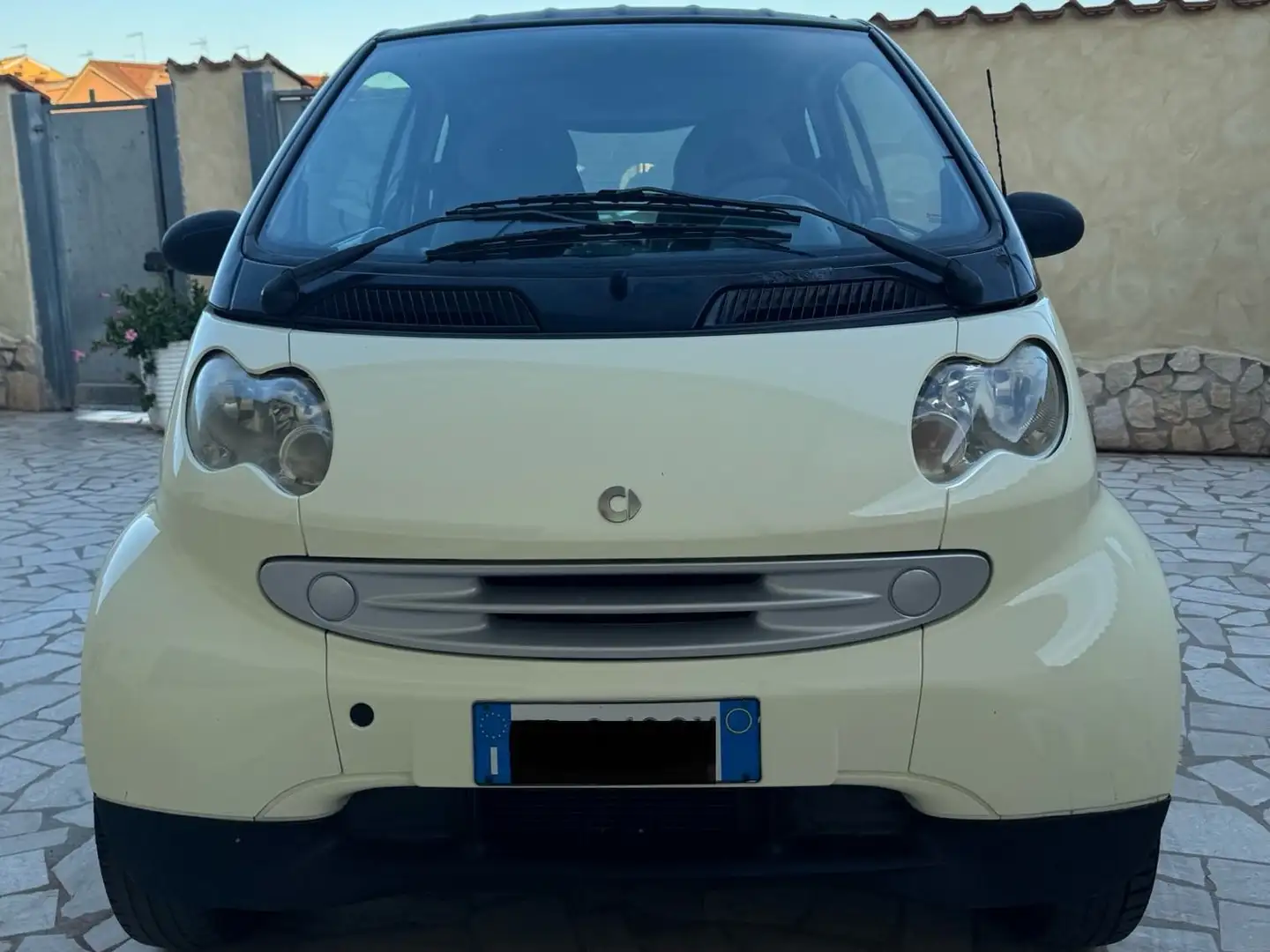smart forTwo Fortwo I 1998 0.7 Pure 61cv Giallo - 2