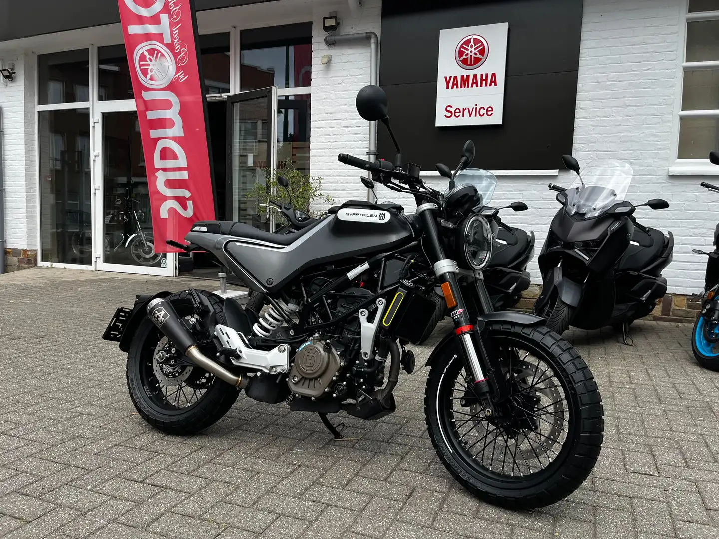 Husqvarna Svartpilen 125 Negro - 1