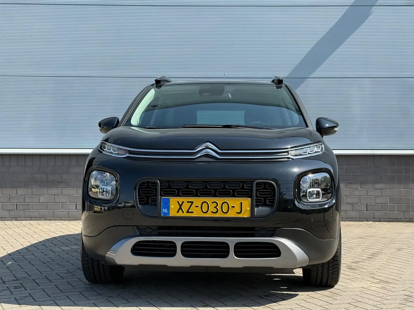 Citroen C3 Aircross 1.2 PureTech 110pk Automaat Shine | Trekhaak | Par Nero - 2