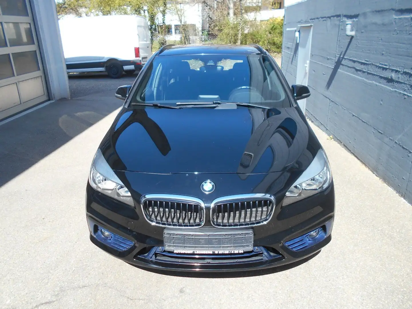 BMW 218 Active Tourer 218 d Automatik Sportline Schwarz - 2