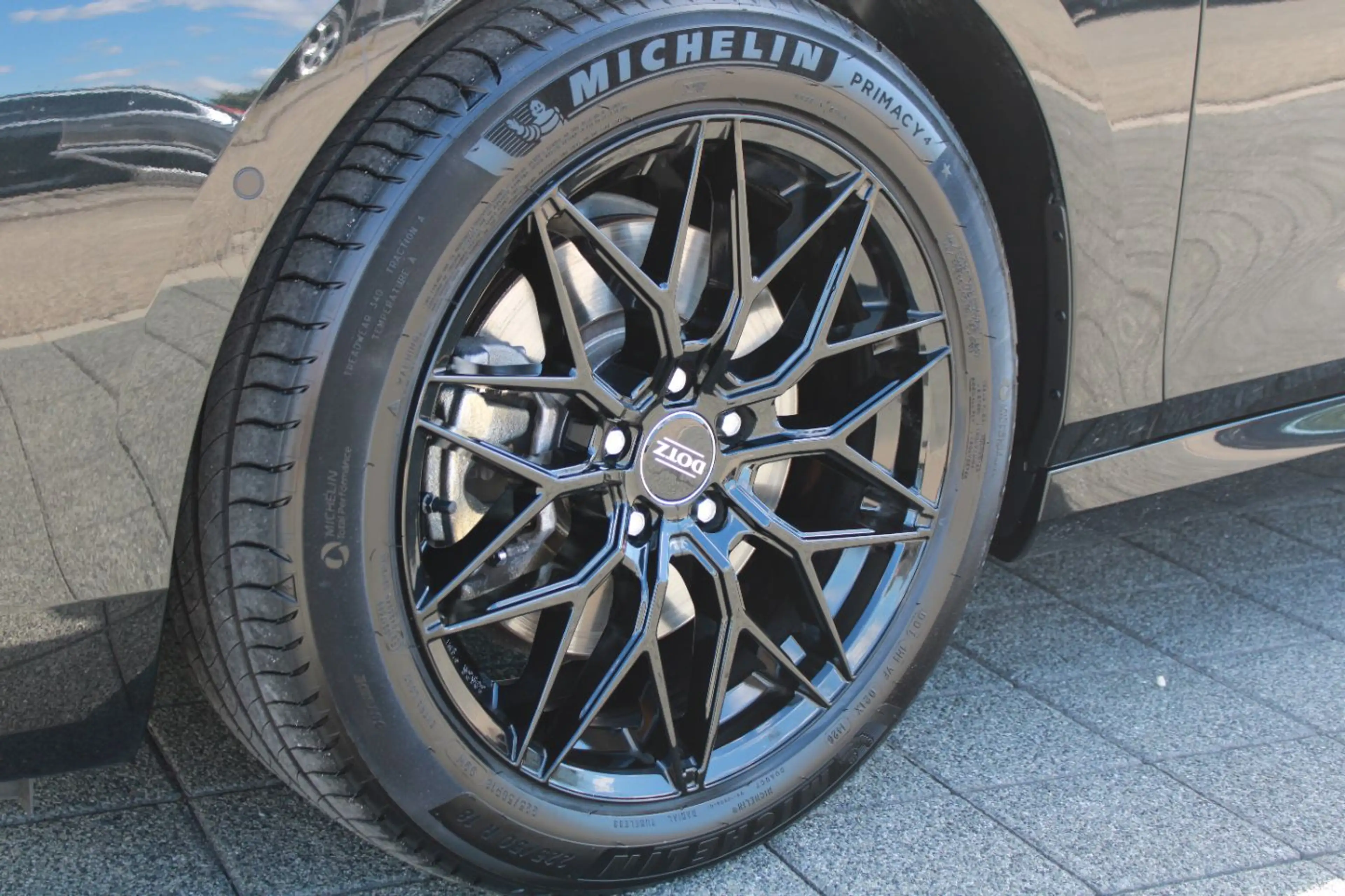 BMW 223 i xDrive M Sport Navi HeadUp DA+ 360 Cam AHK — photo 6